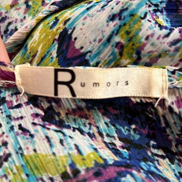 Rumors Semi Sheer Cold Shoulder Top - Picture 10 of 11